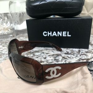 Chanel Sunglasses, Brown frames with MOP logo